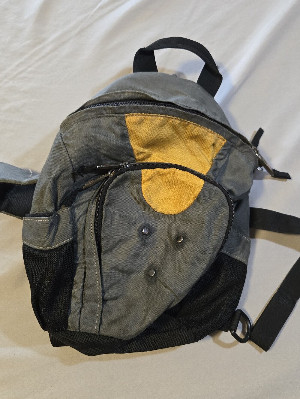 Victorinox Men's Gray and Yellow Casual Daypack Backpack For Utility Outdoors